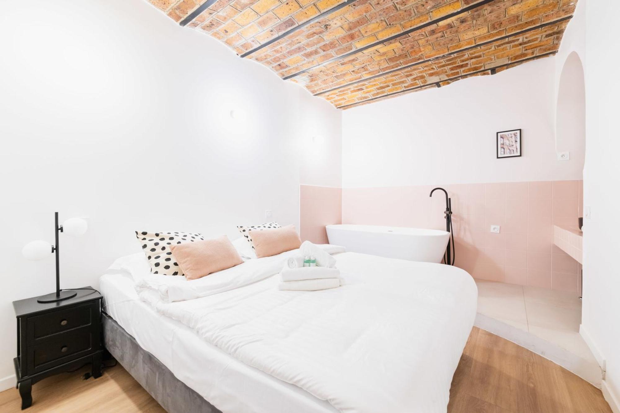 Appartement Luxueux Avec Salle De Bains De Reve 6P Париж Екстериор снимка