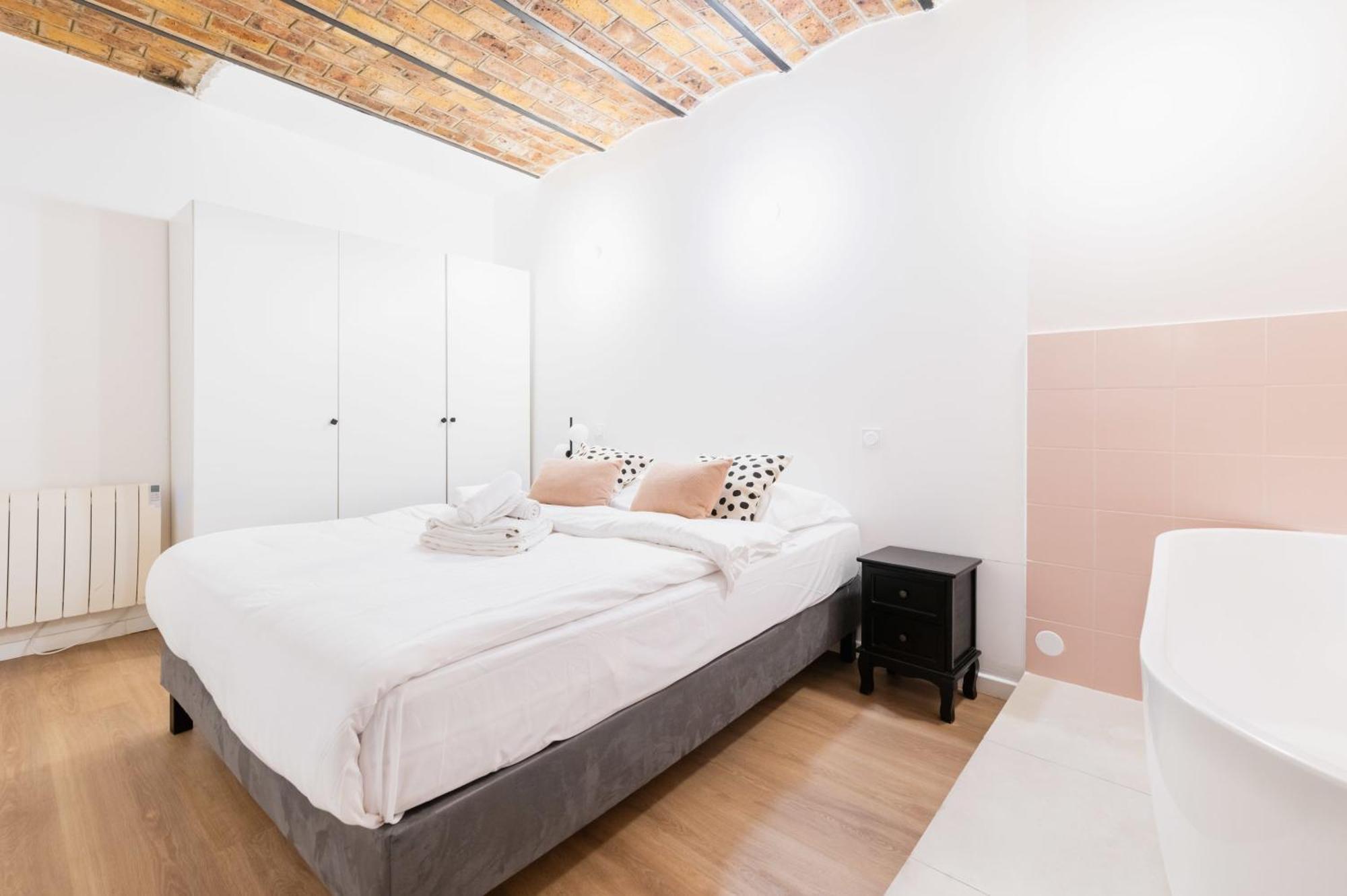 Appartement Luxueux Avec Salle De Bains De Reve 6P Париж Екстериор снимка